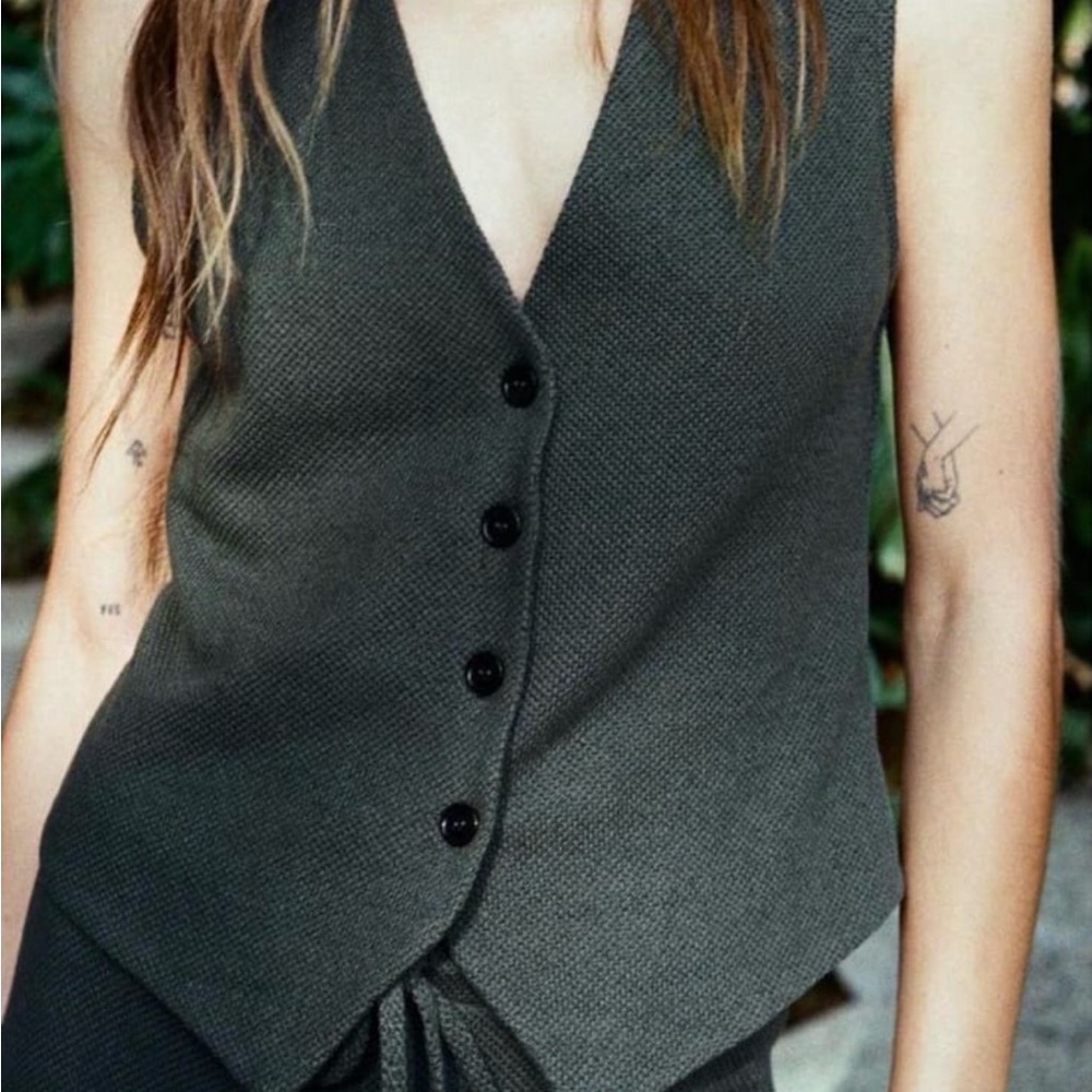Zara Olive Green Cotton Textured Knit Button Vest Top Size Small